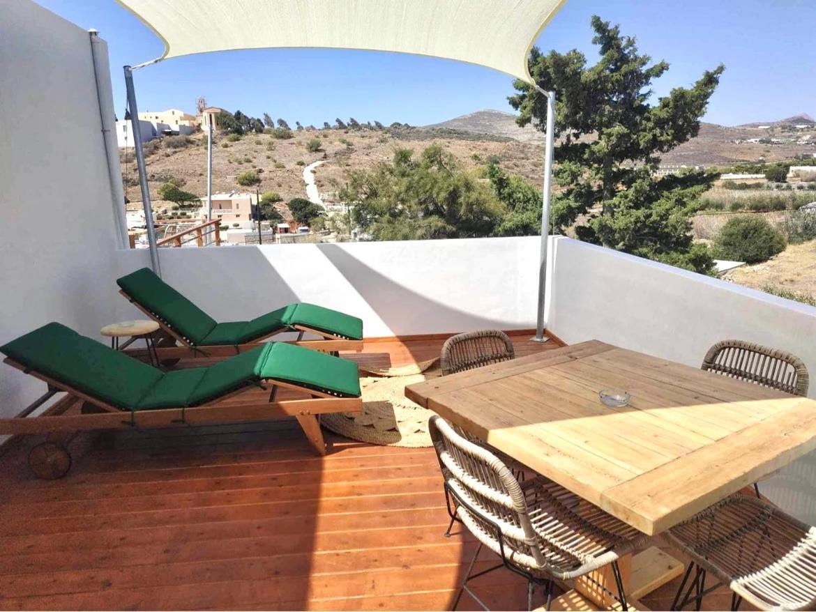 Гостевой дом Syros Village Vari (Syros)